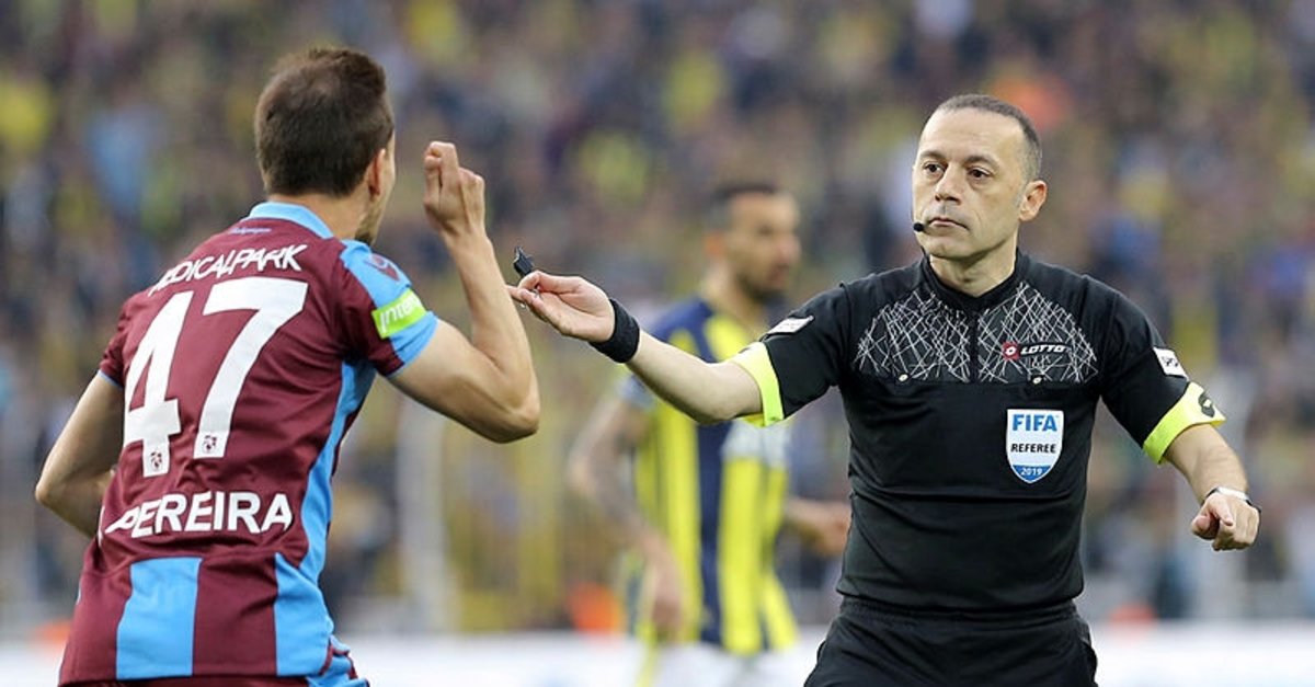 Cuneyt Cakir Dun Sahada Bugun Var Da Son Dakika Besiktas Haberleri Fotomac