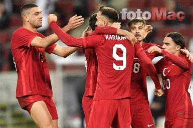 Almanya - Türkiye maçında Joachim Löw yine olay oldu! Eski alışkanlığını bırakamadı | Son dakika haberleri