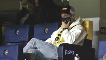 Mesut Özil'in imza törenine medya akını!