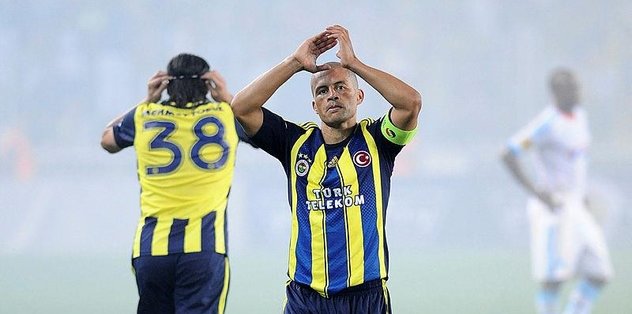 UEFA’dan Alex’e onur