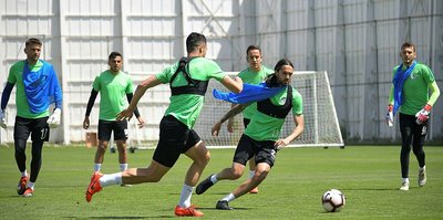 Atiker Konyaspor'da Trabzonspor maçı hazırlıkları başladı
