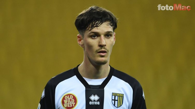 GALATASARAY HABERLERİ - Fatih Terim'in son gözdesi Dennis Man!