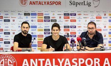 Antalyaspor'un yeni transferi Leschuk imzayı attı
