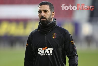 Galatasaray’da Muslera ve Arda Turan çok sinirli! Belhanda kararı sonrası...