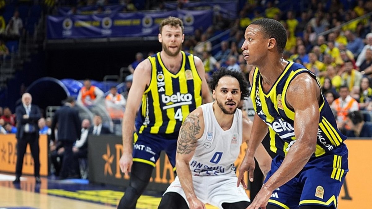 Fenerbahçe Beko 18 sayıdan gelerek kazandı