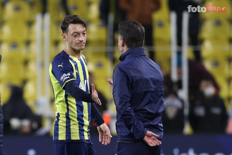 Fenerbahçe'de Mesut Özil ve Vitor Pereira arasında kriz var mı? İşte yaşananlar...
