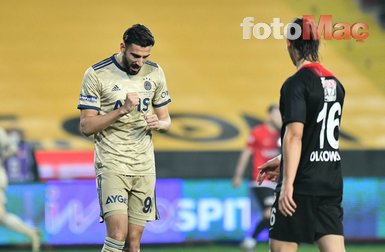 Sivasspor Fenerbahçe'nin iki yıldızına talip oldu!