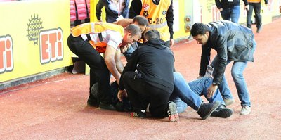 Eskişehirspor yöneticisi maç sırasında kalp krizi geçirdi!