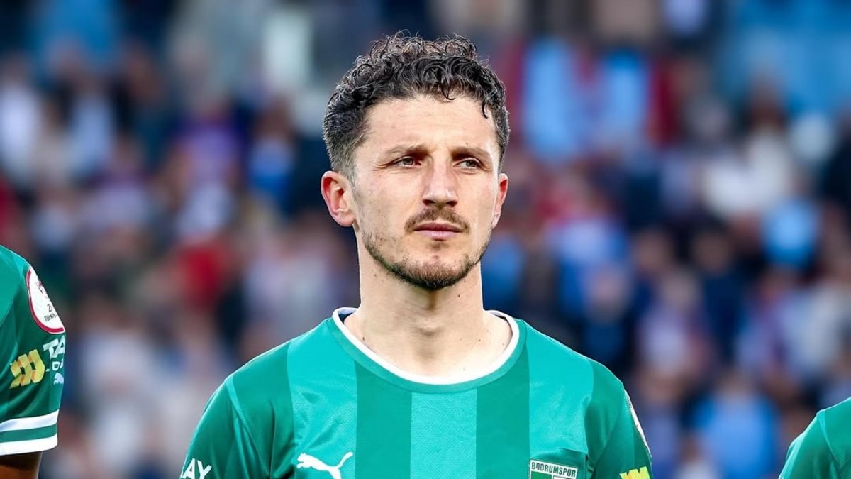 Konyaspor Enis Bardhi transferini açıkladı! Konyaspor Enis Bardhi transferini açıkladı!