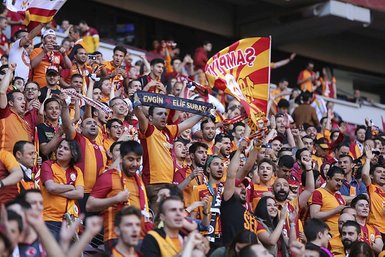 Galatasaray TT Stadı’nda şampiyonluğunu kutladı