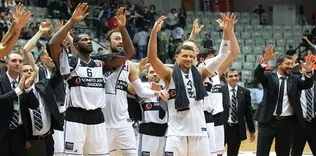Siyah beyazlılar İtalyan rakibini ağırlayacak