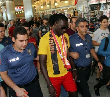 Fenerbahçe’den Gomis bombası