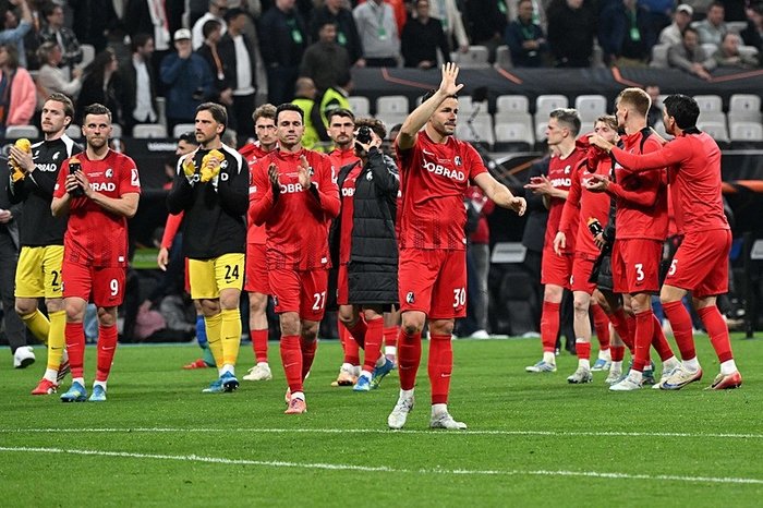 avrupa-ligi-sampiyonu-kim-oldu-uefa-avrupa-ligi-kupasini-hangi-takim-aldi-1779311220490.jpeg UEFA Avrupa Ligi Kupası'nı hangi takım aldı?