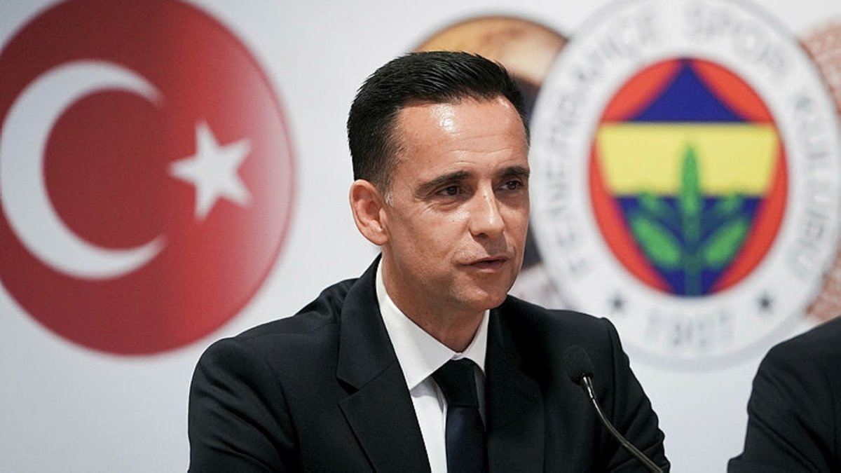 TRANSFER HABERİ: Dünya yıldızından Fenerbahçe'ye müjde! Branco Almanya'ya uçuyor TRANSFER HABERİ: Dünya yıldızından Fenerbahçe'ye müjde! Branco Almanya'ya uçuyor
