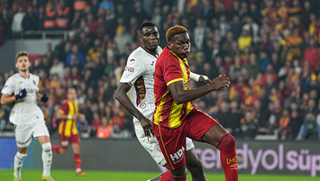 Dennis’e 5 milyon yetmez