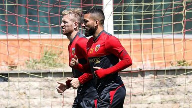 kayserispor 22 futbolcuyla istanbul da