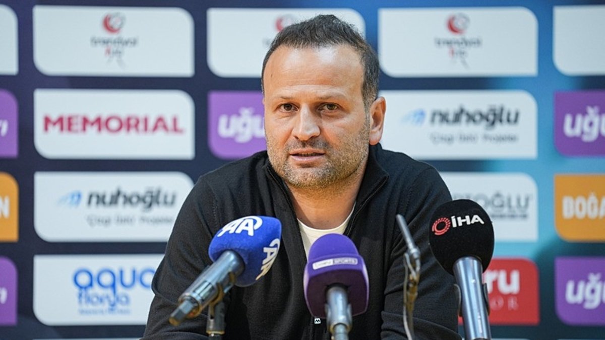 İstanbulspor Teknik Direktörü Osman Zeki Korkmaz: Oynaya oynaya elendik İstanbulspor Teknik Direktörü Osman Zeki Korkmaz: Oynaya oynaya elendik