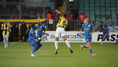 Fenerbahçe'den 2 pozisyonda penaltı itirazı!