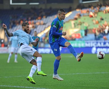 Çaykur Rizespor - Medipol Başakşehir maçından kareler