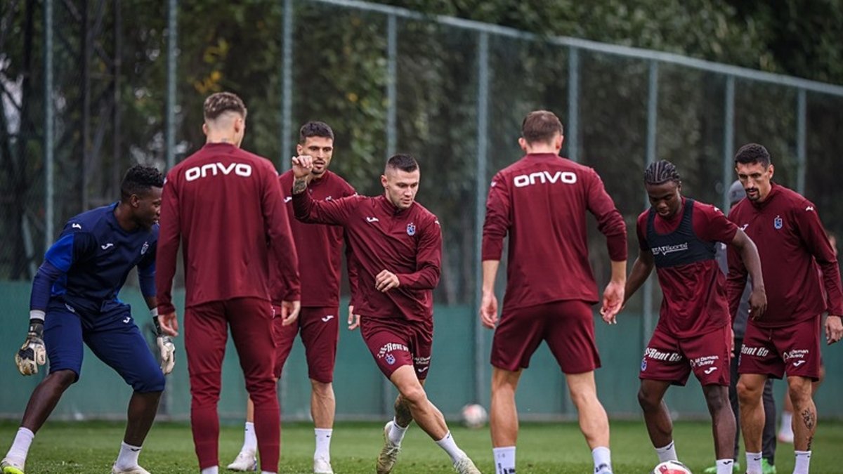 Bir formaya üç aday