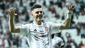 Rashica asist yaptı