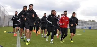 Sivasspor’da hoca arayışı sürüyor