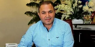 Otostopçu taraftarlar takım otobüsünde