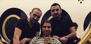 Olcay Şahan sakalları kesti