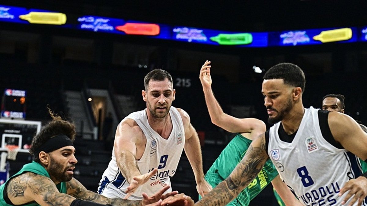 Efes farklı başladı