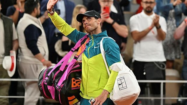 Fransa Açık'ta Zverev sakatlandı Nadal finale çıktı