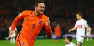 Janssen’e davet, Persie yok