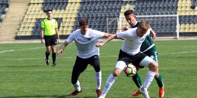 Akhisarspor'un gençleri Konya’yı 5-4'le geçti