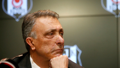 Ahmet Nur Çebi soyunma odasına indi