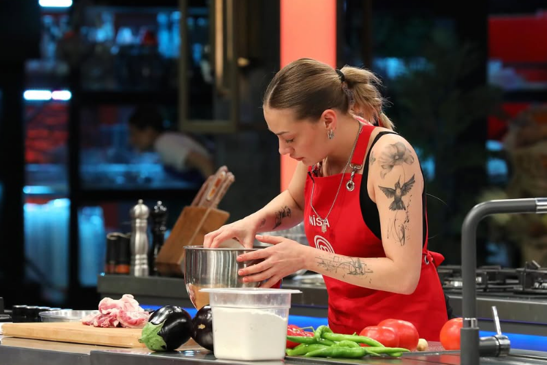 masterchef-nisa-kimdir-nisa-kac-yasinda-nereli-masterchef-nisanin-sevgilisi-kim-1759755687153.png