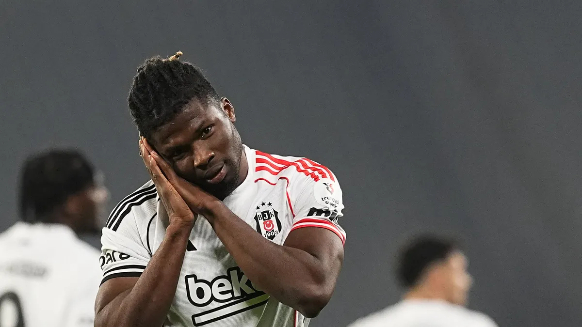 Beşiktaş'ta El Bilal Toure geri sayımı! Sözleşmesindeki madde...