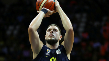 Fenerbahçe Beko'dan ayrılan Stimac Kızılyıldız'da