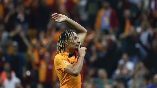 Galatasaray'da flaş Sacha Boey gelişmesi! Sporting derken...