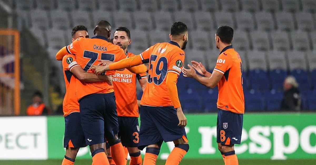 Medipol Başakşehir'de Galatasaray maçı hazırlıkları başladı - Fotomaç