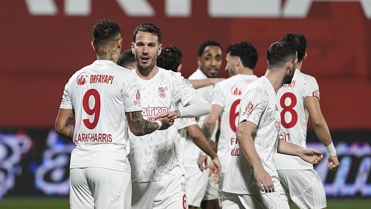 Atko Grup Pendikspor evinde SMS Grup Sarıyer'i 2 golle geçti!