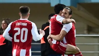 Yusuf Yazıcı attı, Olympiakos kupayı müzesine götürdü!