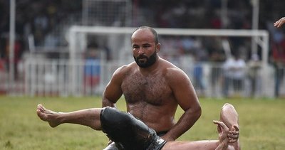 Orhan Okulu er meydanında tarih yazdı