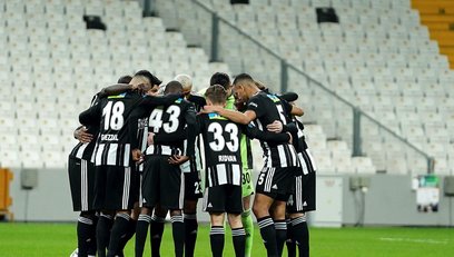 besiktas galatasaray derbisinde vodafone park detayi fotomac