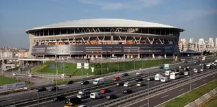 TT Arena yenileniyor