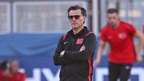 Vincenzo Montella'dan milli takım antrenmanında şık hareket!