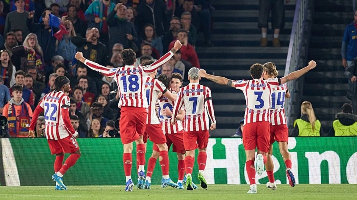 Atletico Madrid deplasmanda Barcelona'yı devirdi!