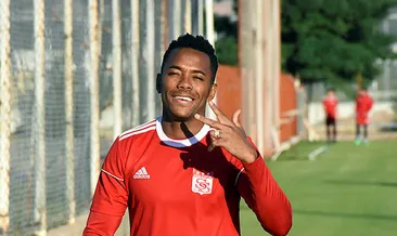 Robinho'dan 14 maç sonra "zorunlu mola"
