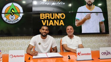 Corendon Alanyaspor'da 4 imza birden!