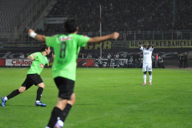 Konyaspor - Fenerbahçe Spor Toto Süper Lig 8. hafta mücadelesi