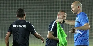 Antalyaspor, altyapı hocasına emanet