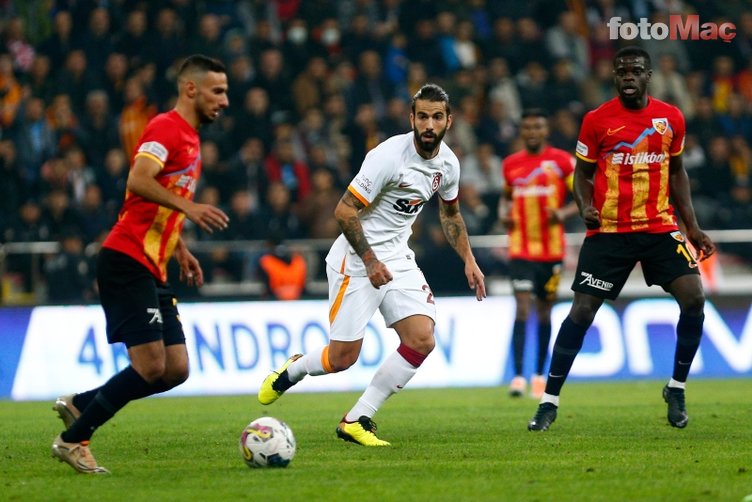 Galatasaray Kayserispor maçında 166 top kaybı yaparak rekor kırdı